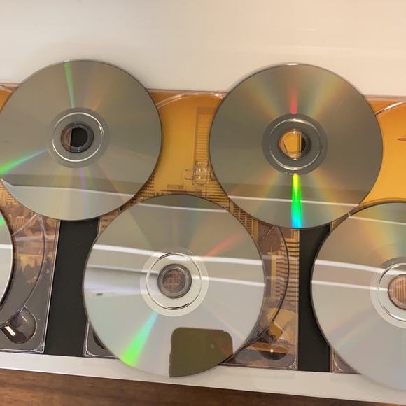 Greys Anatomy season 5&6 - Picture 3 of 6